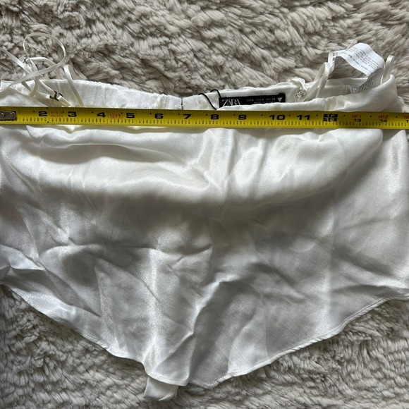 NWT Zara White Silk Crop Top With Adjustable Straps, Built in Bra, Tie back Sz S - Picture 5 of 9